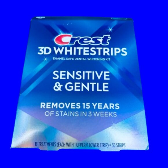 Crest 3D Whitestrips Sensitive & Gentle At-home Teeth Whitening Kit - New - Picture 1 of 3